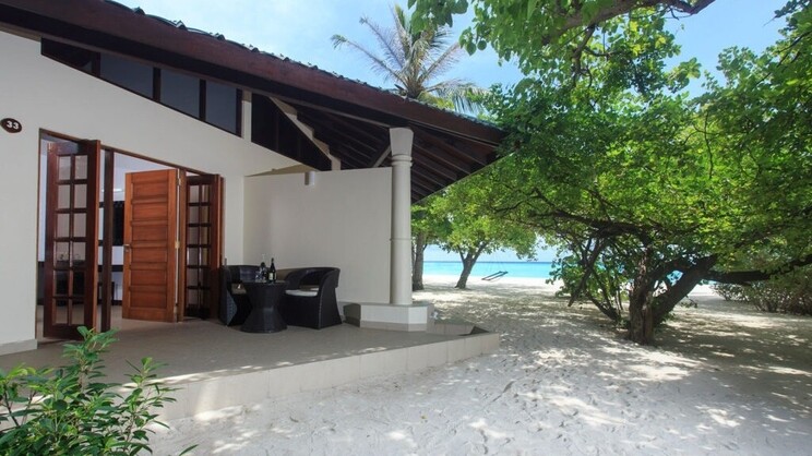 Superior Beach Bungalow