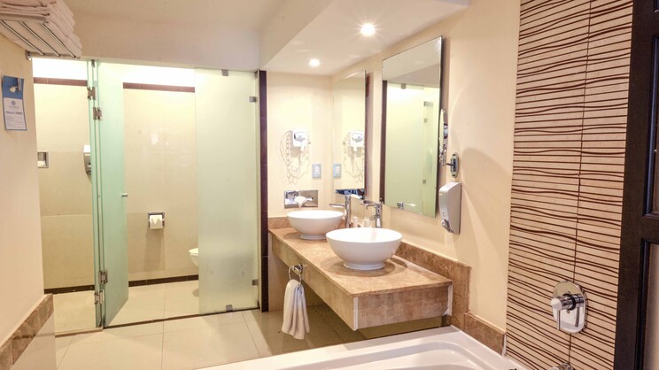 Riviera Junior Suite (Family Section)