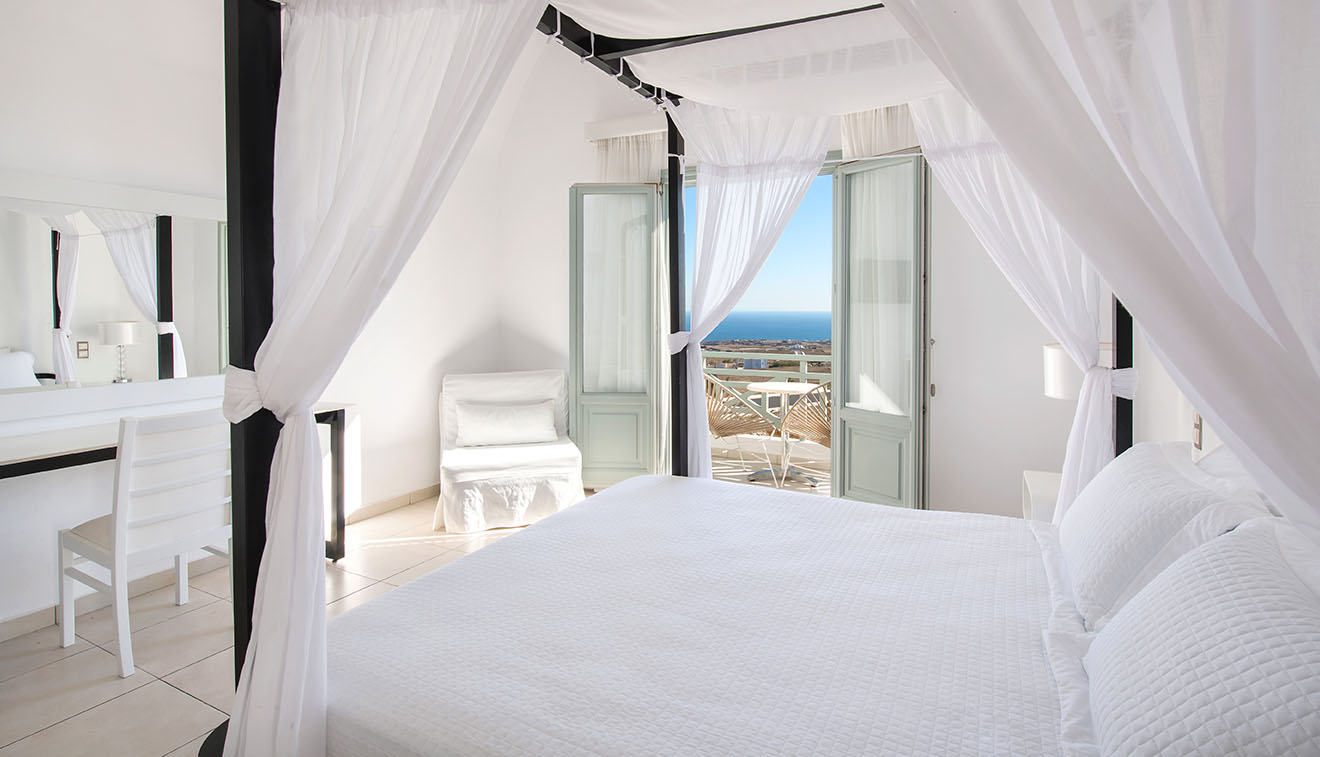 Senior Suite with Outdoor Jacuzzi