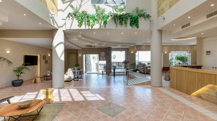 Blue Sea Beach Affiliated by Meliá