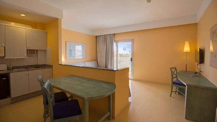 One-Bedroom Family Room