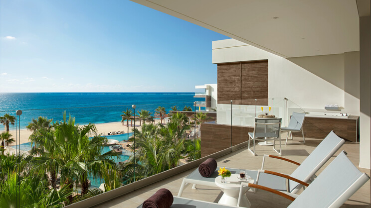  Preferred Club Master Suite Ocean View