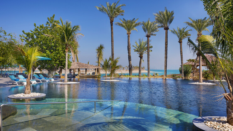 Anantara World Islands Dubai Resort