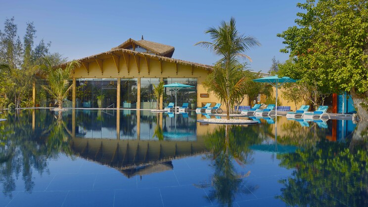 Anantara World Islands Dubai Resort