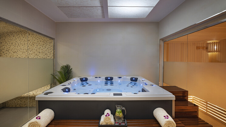 Anantara World Islands Dubai Resort