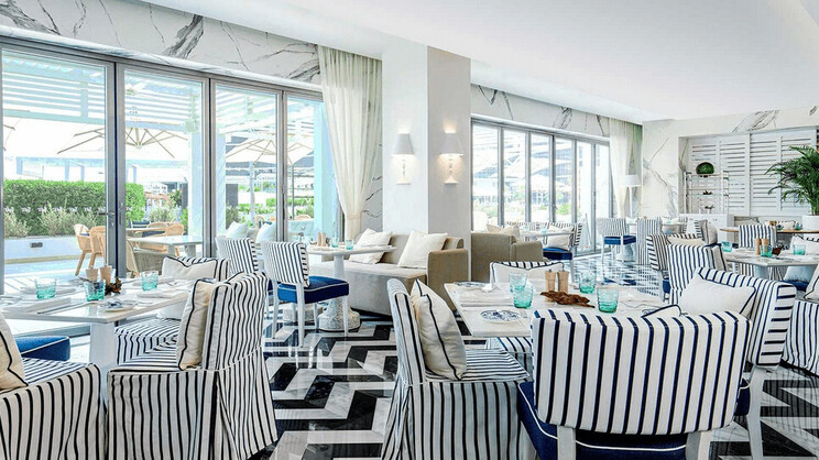 Th8 Palm Dubai Beach Resort, Vignette Collection