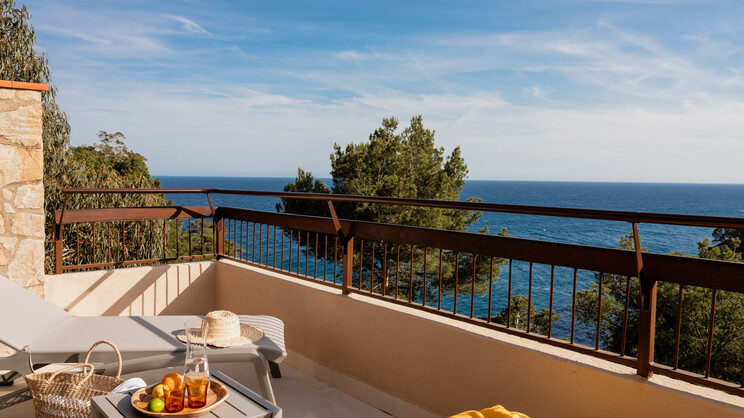 Casa Zel Two-Bedroom Mediterranean View 