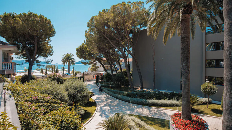 Palmon Bay Hotel & Spa