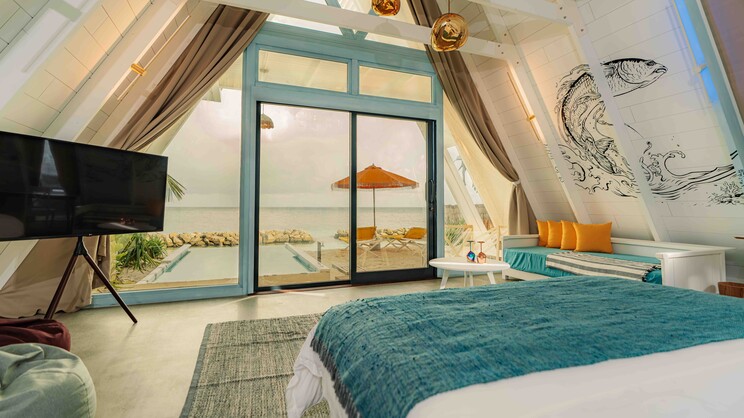 Bodu Haruge Beach Villa With Private Pool