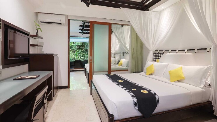 Superior Family Room