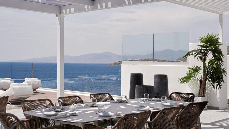 Kouros Hotel & Suites