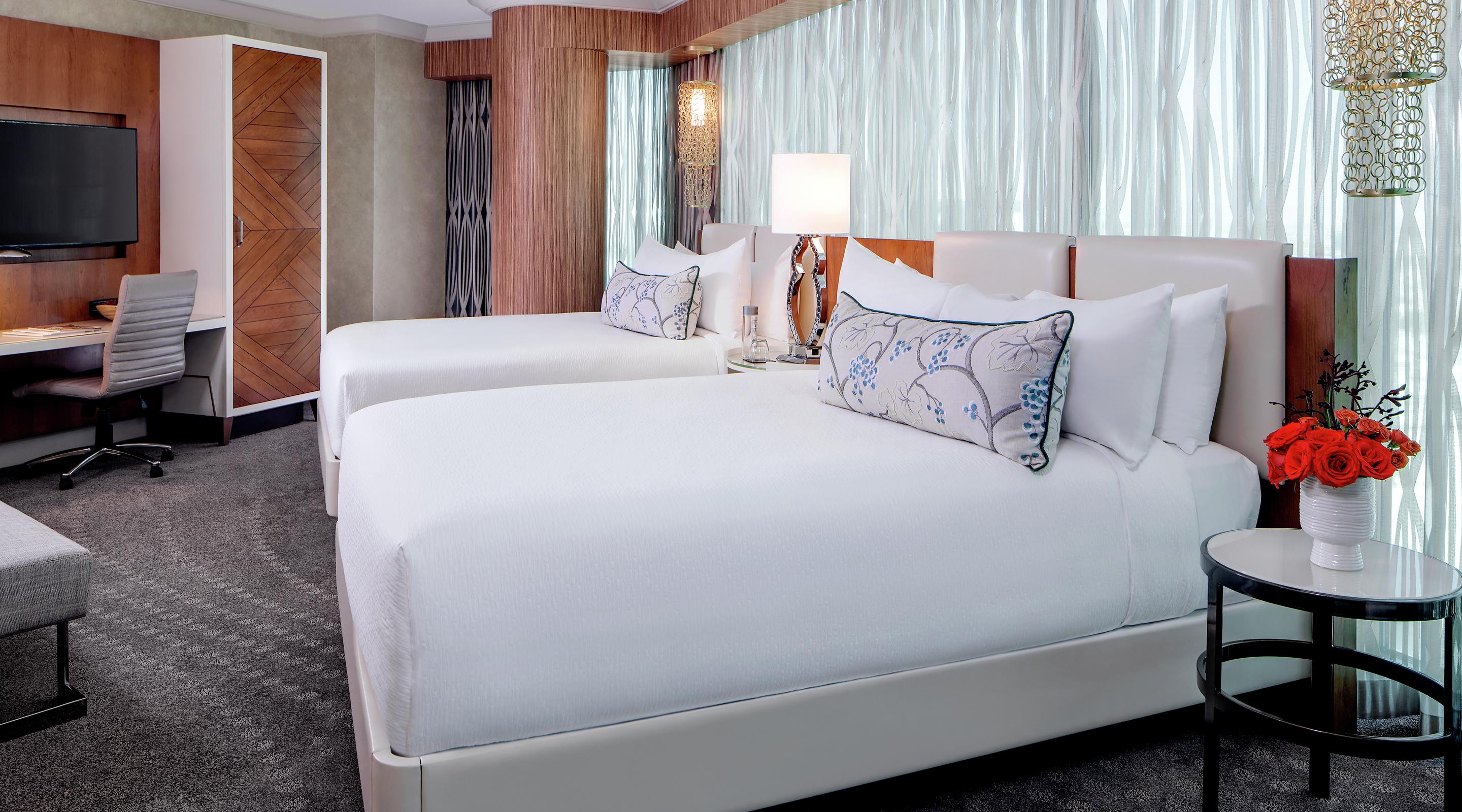  Panoramic 2 Bedroom Suite – Queen