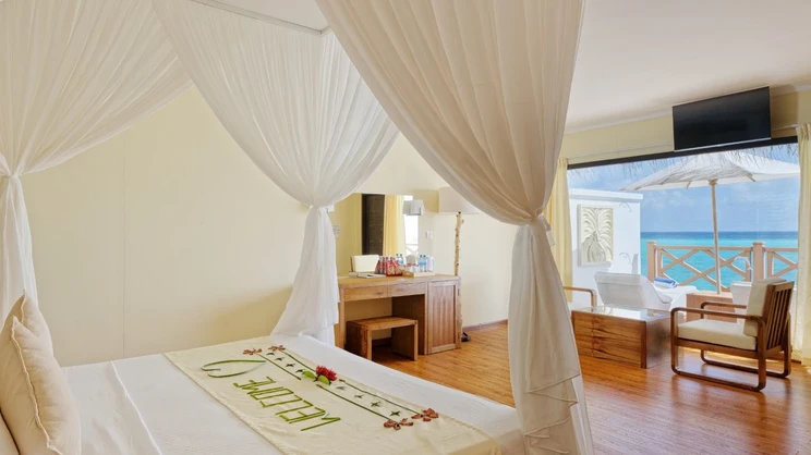 Angaga Island Resort & Spa