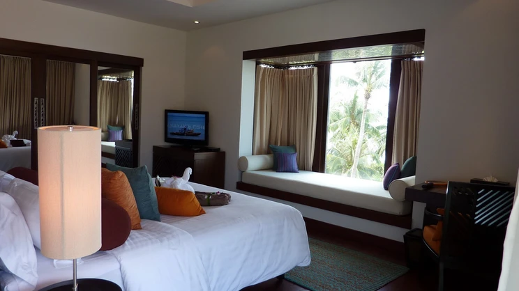 Deluxe Sea View Suite 