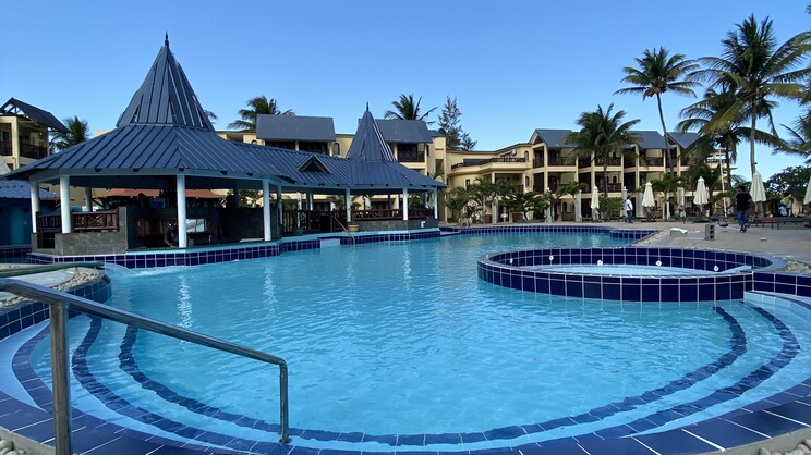 Jalsa Beach Hotel and Spa