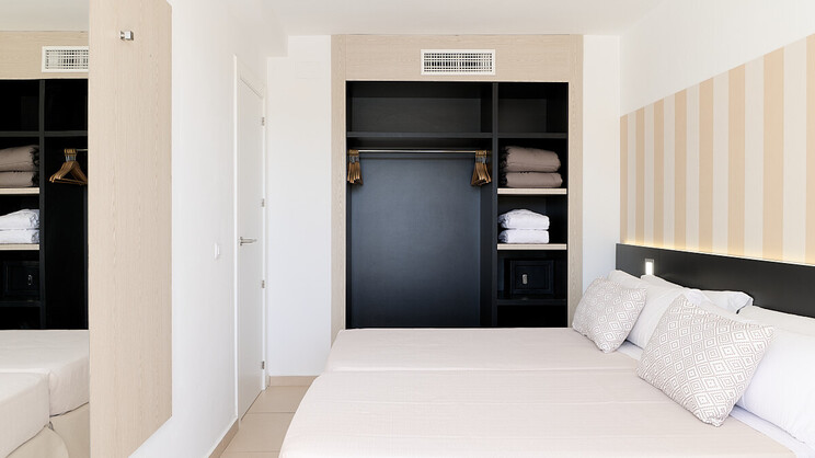 Magnus Suite Pool View