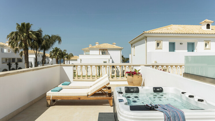 Mitsis Selection Laguna