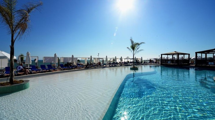 Vikingen Infinity Resort & Spa