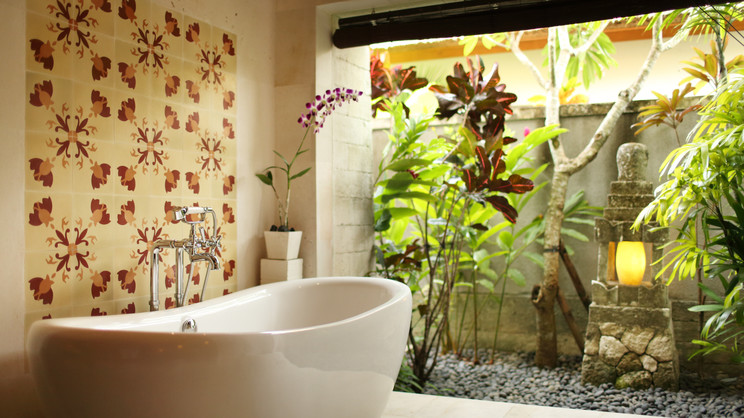  Studio Suite Pool Access