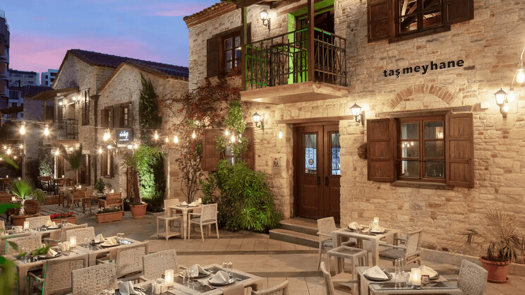 DoubleTree by Hilton Kusadasi