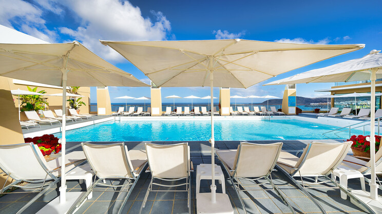 Bull Hotel Reina Isabel & Spa