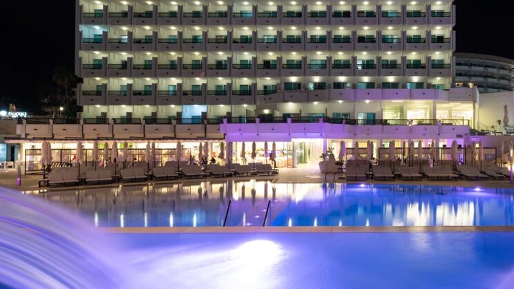 Hotel Caserio