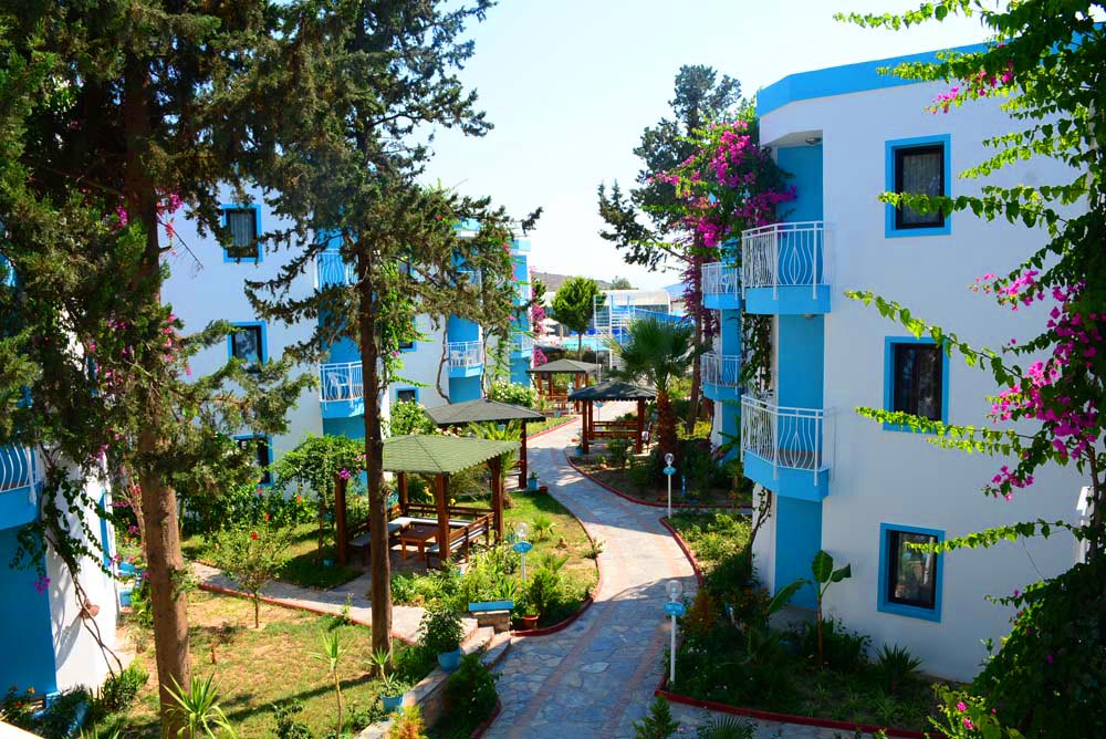 Costa Carina Resort