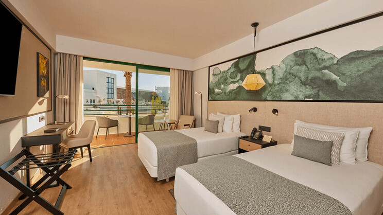 Family Side Ocean View