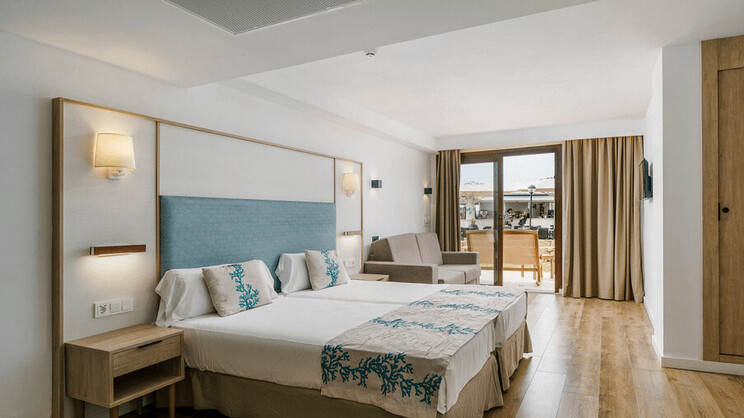 Alua Suites Las Rocas