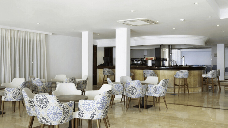 Alua Suites Las Rocas