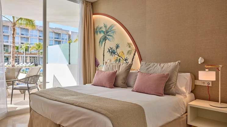 Junior Suite Pool View