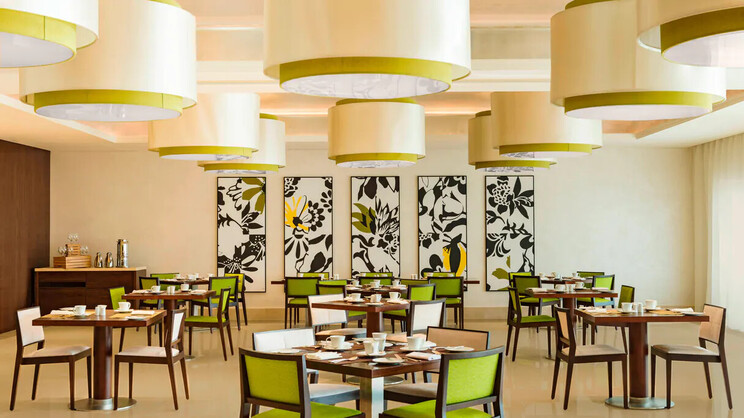 Sheraton Dubai Creek Hotel & Towers