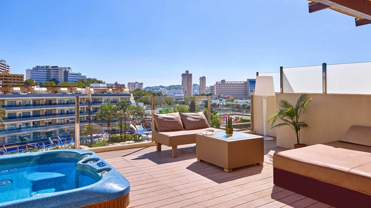 One Bedroom Penthouse Suite