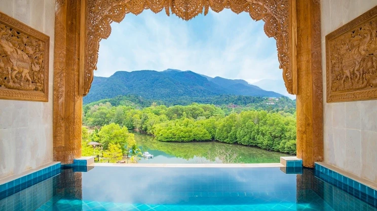 Pool Suite Water View Plus 