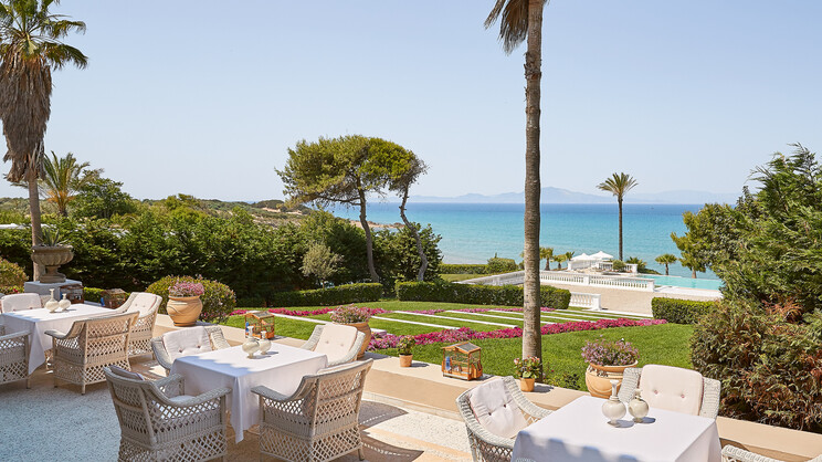 Mandola Rosa at Riviera Olympia