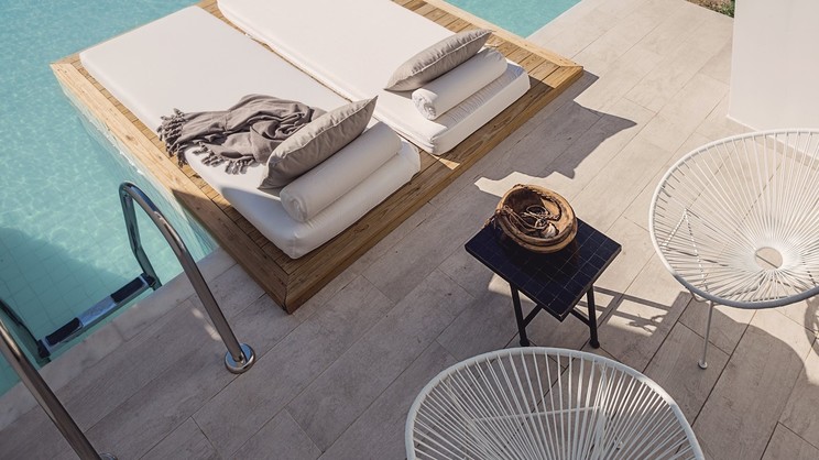 Loft Suite with Veranda and Sharing Pool