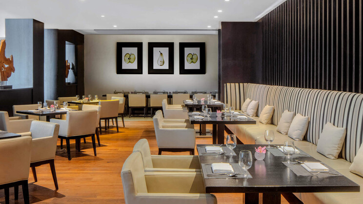 Pullman Dubai Creek City Centre