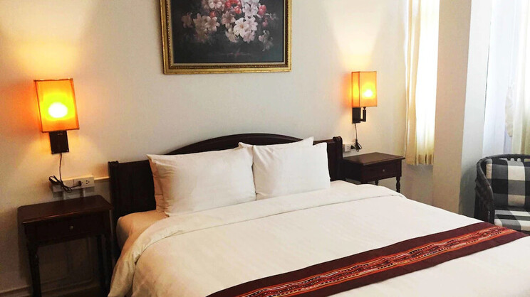 99 The Gallery Hotel