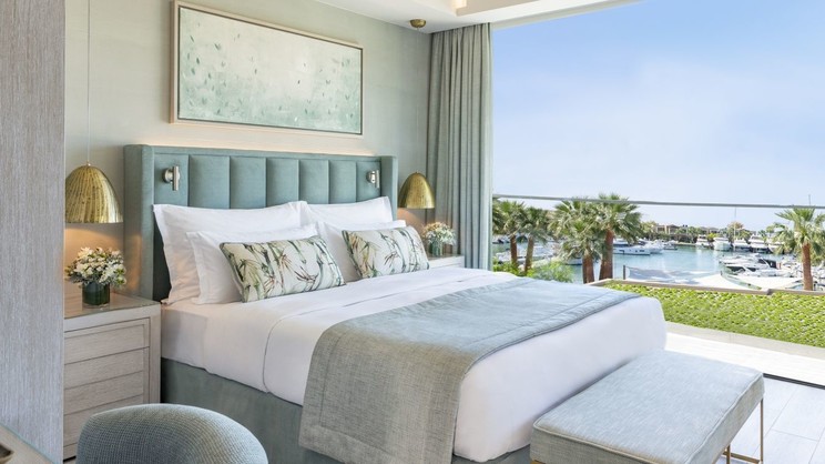 Deluxe One Bedroom Suite Grand Balcony