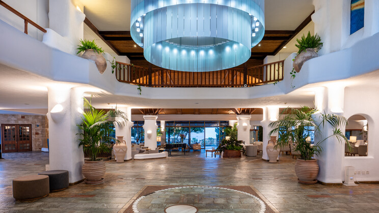 Coral Beach Hotel & Resort