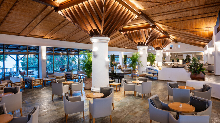 Coral Beach Hotel & Resort