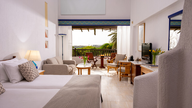 Coral Beach Hotel & Resort