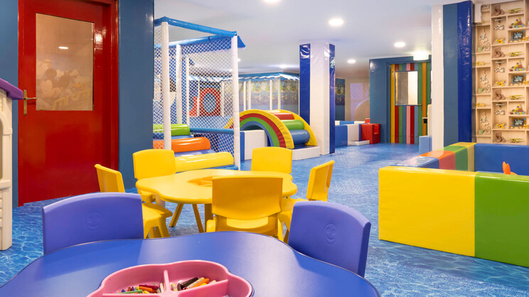 Novotel Bahrain Al Dana Resort