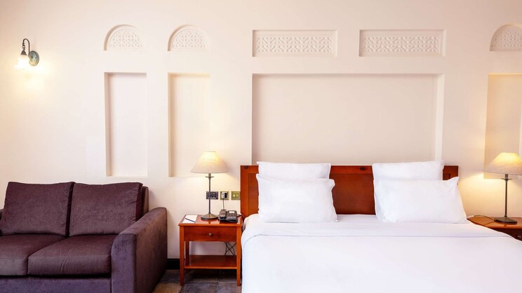 Superior Room with Balcony – Pool View