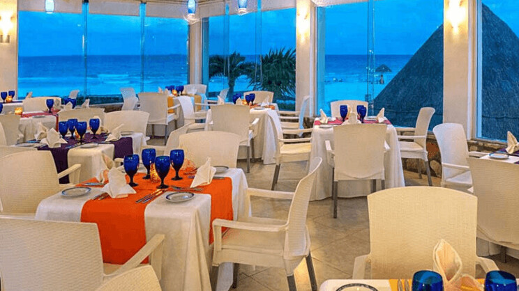 Grand Park Royal Cancun