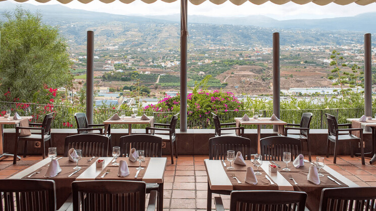 Las Águilas Tenerife, Affiliated by Meliá