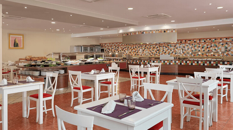 Las Águilas Tenerife, Affiliated by Meliá