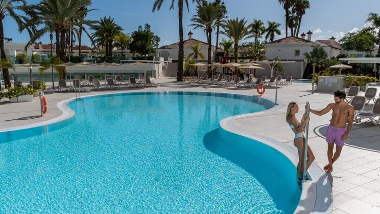 Hotel LIVVO Dunagolf Suites