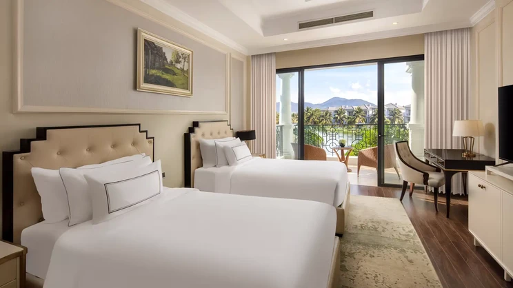 Meliá Vinpearl Cam Ranh Beach Resort