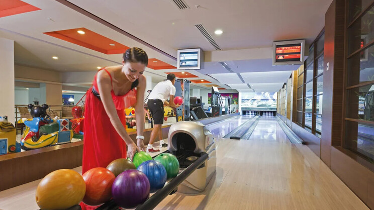 Limak Lara Deluxe Hotel Resort